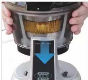KUVINGS B6000 - ÉTAPE 2 Assemblage du bloc supérieur avec la base - 1