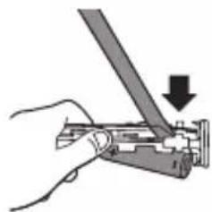 PHILIPS Sonicare 4100 Series HX3683 - Removing the rechargeable battery - 5