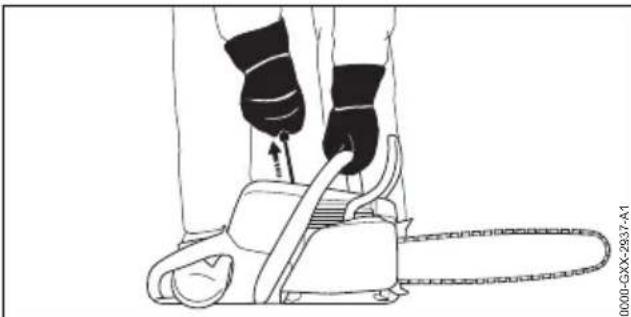 STIHL MS 162 - Préparatifs pour la mise en route du moteur - 3