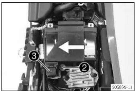 GAS GAS EX 250 (2024) - Monter la batterie 12 V - 2