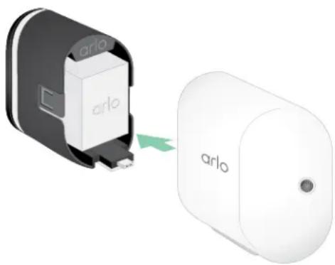 ARLO Pro 5S 2K - Pour insérer la batterie : - 1