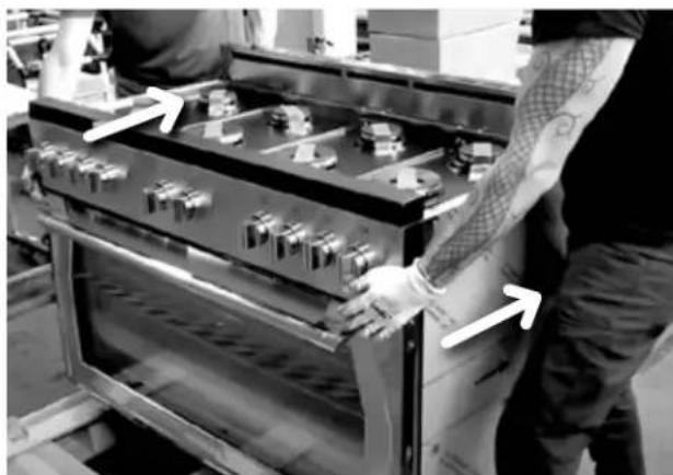 Forza FR304GN - Déballage de la cuisinière (48") - 3