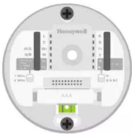 HONEYWELL RCH9310WF - Utilisez les vis fournies pour monter la plaque murale - 2