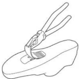 BOWFLEX IC Bike SE - Installation des cale-pieds (taquets) sur les chaussures de cyclisme (chaussures de cyclisme non fournies) - 1