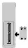 OK OTV 40GF-5023C - Einsetzenden Batterien in die Fernbededierung - 2
