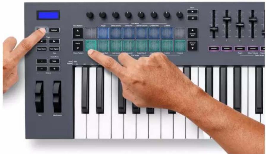 NOVATION FLkey 49 - Mode Patterns Pad - 1