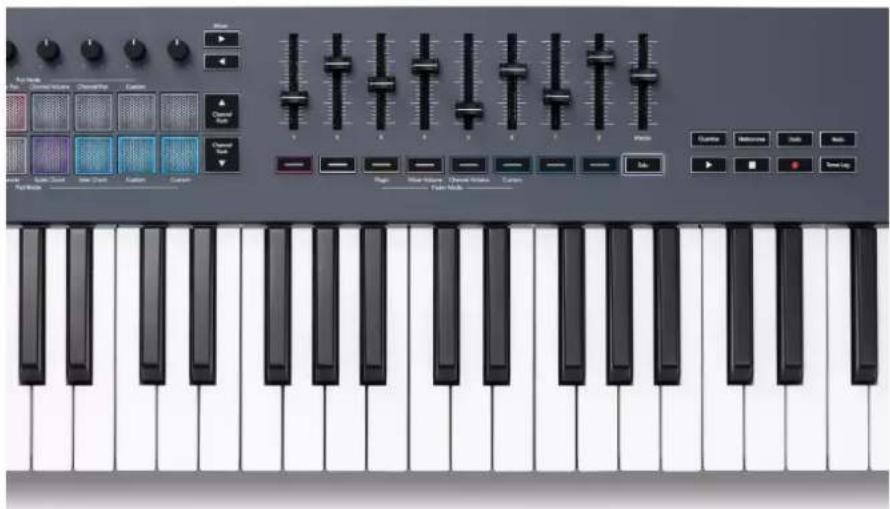 NOVATION FLkey 49 - Mode Solo - 1