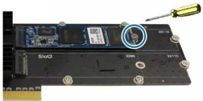 SYNOLOGY E10M20-T1 - Pour fixer un SSD M.2 à la carte adaptateur E10M20-T1 : - 5
