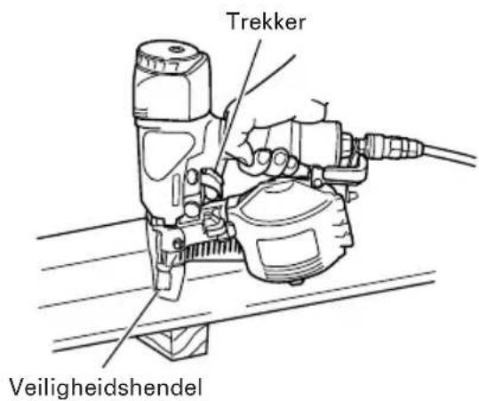 HiKOKI NV50AH - VOORZICHTIG: - 1