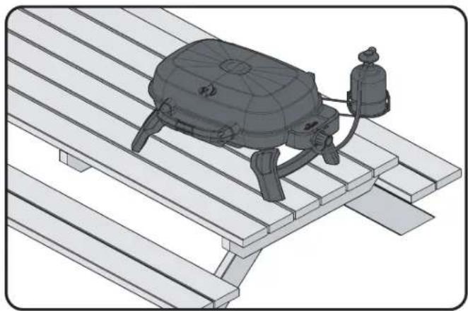 Napoleon TravelQ 240 - Utilisation sur une table - 3