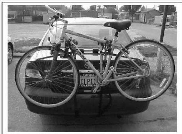 Hollywood Racks F6 - Installing bicycles on the Hollywood FO Expedition bumper rack: - 4