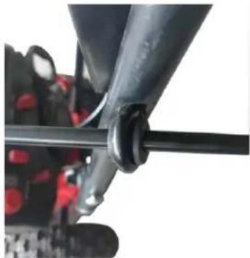 Fuxtec FX-SF210 - Motordelarnas placering - 6