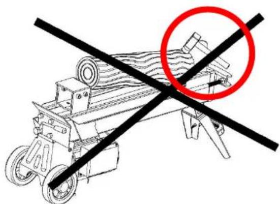 Fuxtec FX-HS26 - UTSLÄPPNING AV EN STICKAD STUMPE - 2