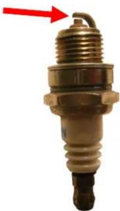 Fuxtec FX-LBP165T - Change or check spark plug - 1
