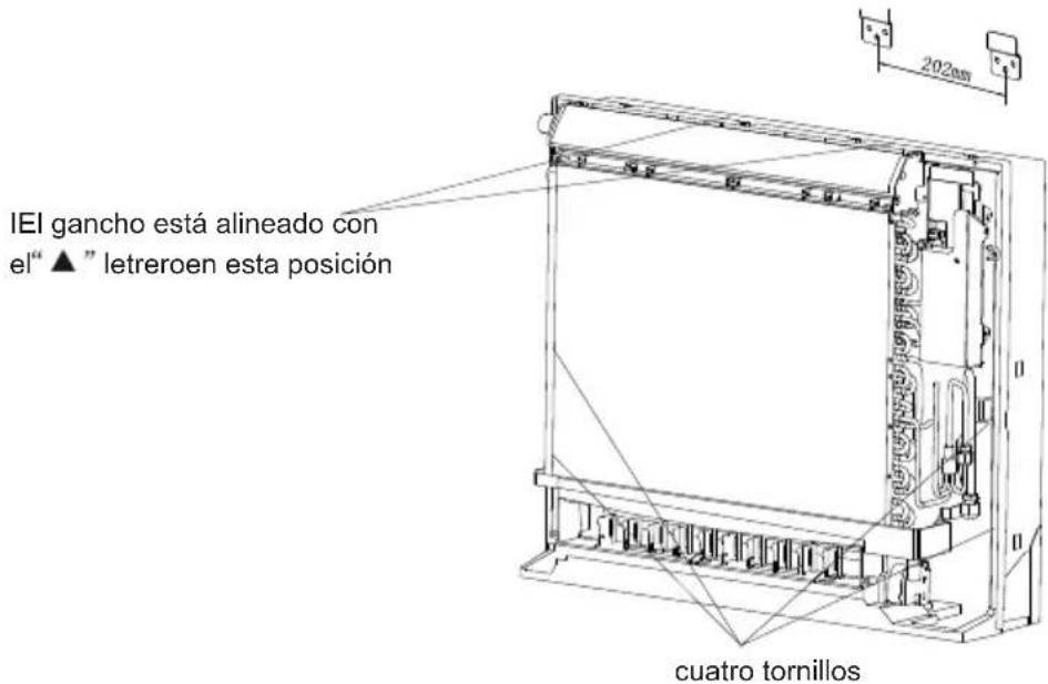 IEI gancho está alineado con el" ▲ " letreroen esta posición cuatro tornillos