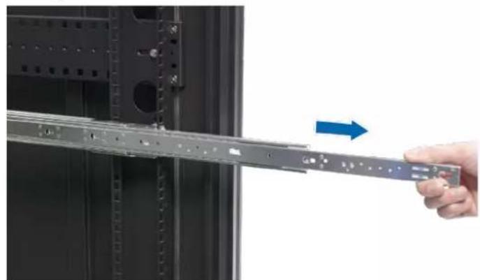 SYNOLOGY FX2421 - Pour installer le kit de rails - 2