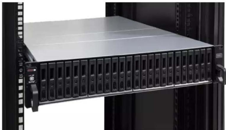 SYNOLOGY FX2421 - Pour installer le kit de rails - 5
