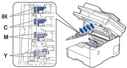 BROTHER DCP-L3560CDW - Retirez les matériaux d'emballage de l'appareil et réinstallez les ensembles unité tambour/cartouche de toner - 5