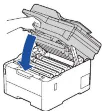 BROTHER MFC-L8390CDW - Retirez les matériaux d'emballage de l'appareil et réinstallez les ensembles unité tambour/cartouche de toner - 7