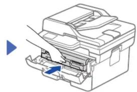 BROTHER DCP-L2620DW - Retirez les matériaux d'emballage et installez le module tambour-cartouche de toner - 2