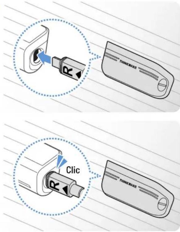 Thinkware U3000 - Raccordement du câble de la caméra arrière - 2