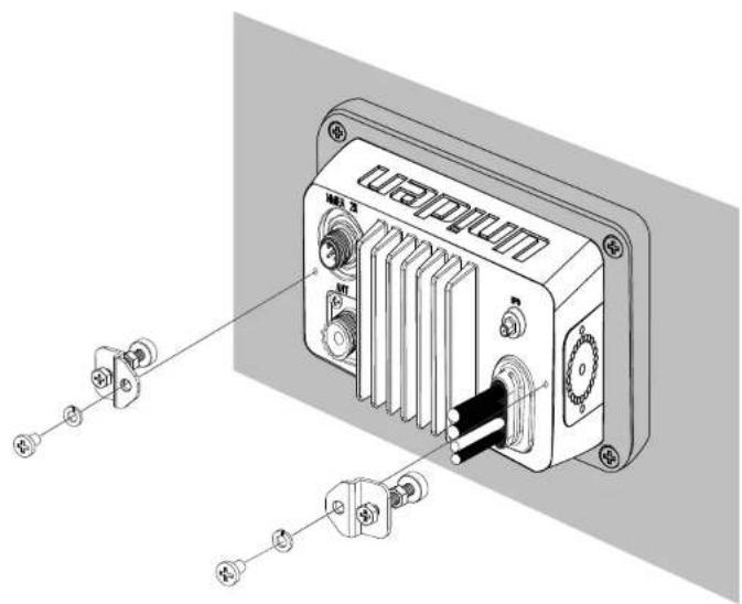 UNIDEN UM725 - POUR INSTALLER LE SUPPORT DE MONTAGE ENCASTRÉ (TROUSSE DE MONTAGE ENCASTRÉ FMB323 OPTIONNELLE VENDUE SÉPARÉMENT). - 1