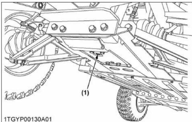 KUBOTA RTV-X1130 - Changement de l'huile de carter d'essieu avant - 1