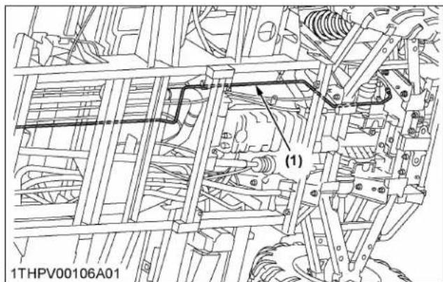 KUBOTA RTV-X1130 - Vérification du flexible et du tuyau de frein - 4