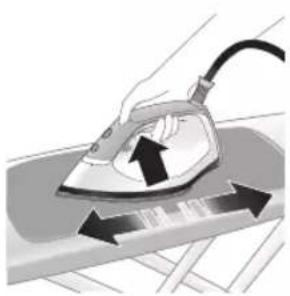 PHILIPS 2000 series PSG2000 - Czyszczenie stopy żelazka - 1