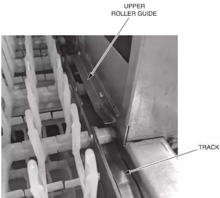 Hobart FT1000e - Loading and Joining the Conveyor Sections - 2