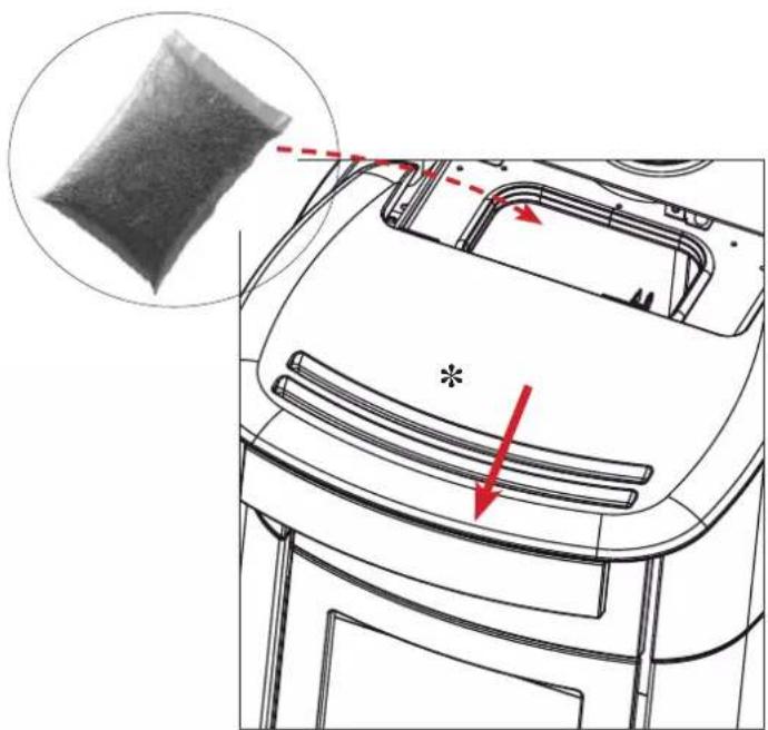 EDILKAMIN VYDA2 AIR TIGHT - CARICAMENTO DEL PELLET NEL SERBATOIO - 1