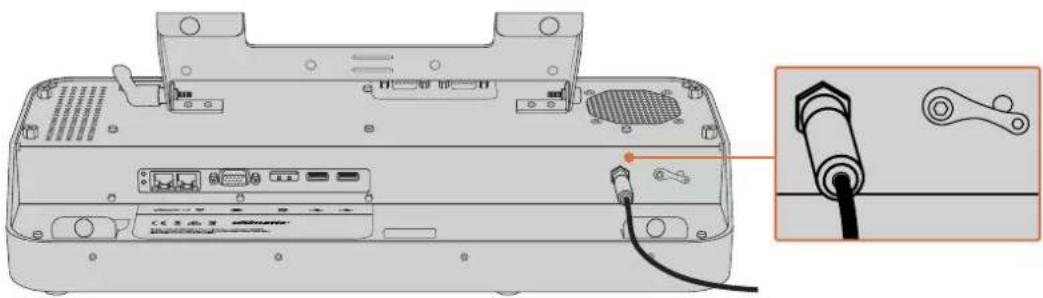 Blackmagic Design Ultimatte 12 - Connecting Power - 1