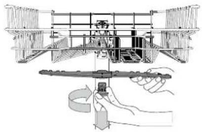 HOTPOINT HFC 3C26 F - CLEANING THE SPRAY ARMS - 1
