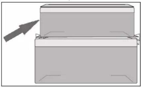 GRUNDIG GSMI25740FN - Le compartiment des produits laitiers (entrepôt frigorifique) - 1