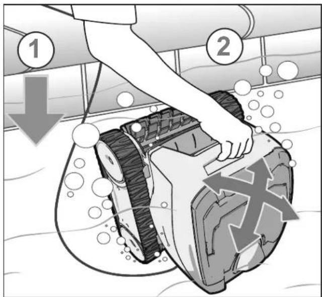 POLARIS P724 - Install and Submerge the Cleaner - 1