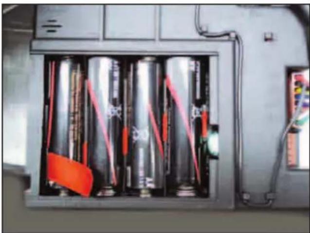 EDILKAMIN EK 50 - REEMPLACEMENT DES BATTERIES - 2