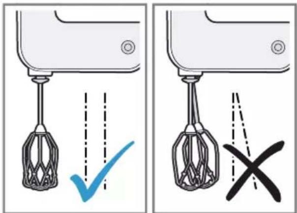 Diagram showing two methods of mixing a blender with checkmark and cross symbols indicating different actions.
