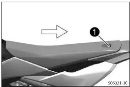 GasGas MC 65 (2024) - Retirer la selle - 1