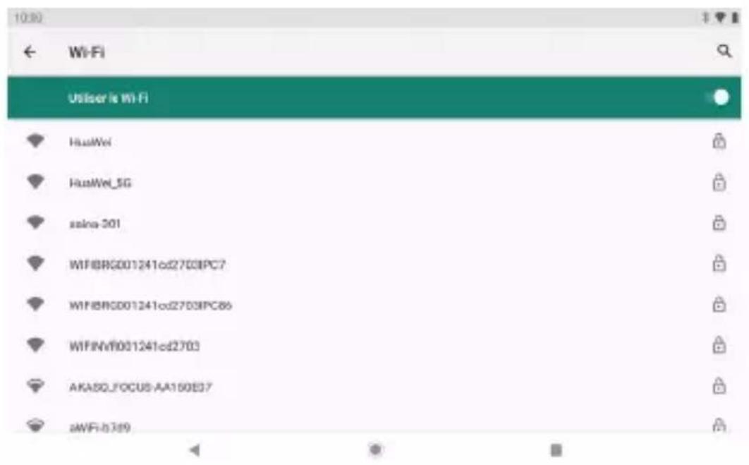 10:30 Wi-Fi Utiliser is Wi-Fi HuaWel HuaWel_5G ssina-201 WIFBRG001241cd2703IPC7 WIFBRG001241cd2703IPC86 WIFINrF001241cd2703 AKASQ_FOCUS-AA160E37 sWFi-b389
