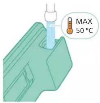 PHILIPS 7000 Series XC7053 - Pflege des Aqua-Behälters - 3