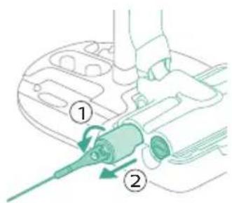 PHILIPS AquaTrio Cordless XW9385 - Curățarea capului de aspirare AquaSpin - 2