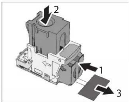 CANON imageRUNNER ADVANCE C3330i - Setzen Sie einen neuen Heftklammernbehälter in das Heftklammernmagazin ein. - 1