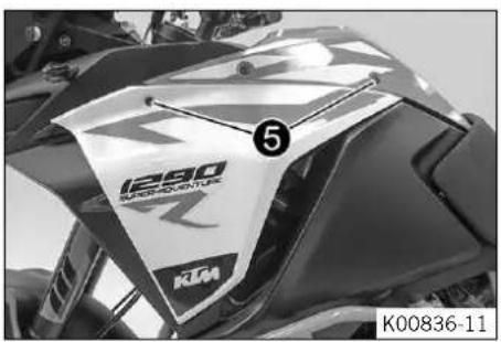 KTM 1290 SUPER ADVENTURE (2018) - TRAVAUX D'ENTRETIEN SUR LA PARTIE-CYCLE - 1