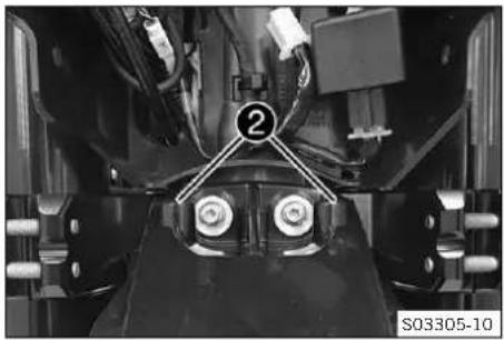 KTM 690 SMC R (2024) - Monter la plaque-phare et le phare - 2