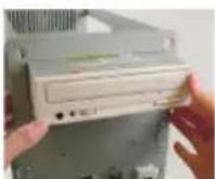GIGABYTE GA-C847N-S2 - Инсталиране На IDE И SATA Устройства - 1