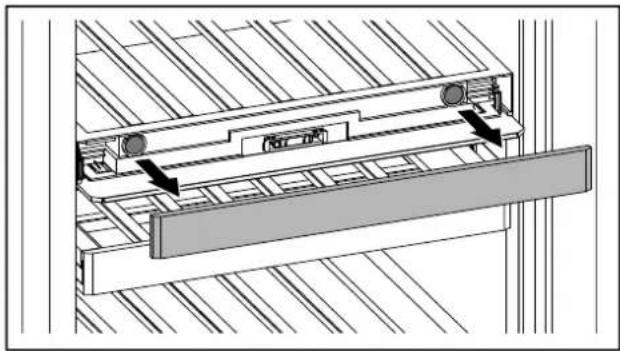 LIEBHERR WPgbi 7483 - Remplacement du filtre à charbon actif FreshAir - 1