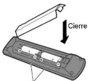 PANASONIC Viera TC-L32C12 - Instalación de las pilas del mando a distancia - 4