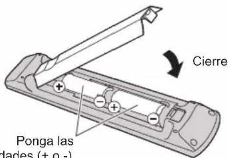 PANASONIC Viera TC-55CX850 - Instalación de las pilas del Control remoto - 3