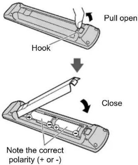 PANASONIC TC-50CX600 - Installing the remote's batteries - 1