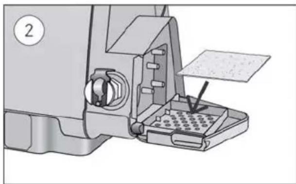 ResMed Lumis HFT - To replace the air filter: - 2